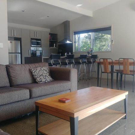 Ryder Ridge Holiday Home Motueka Buitenkant foto